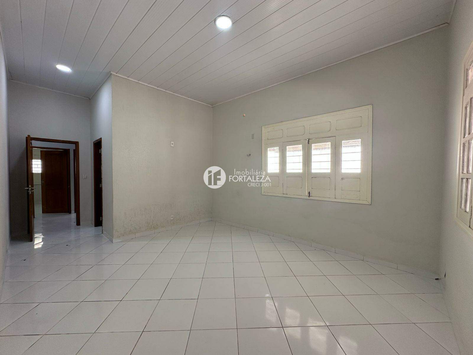 Casa à venda no Jardim Tropical: 