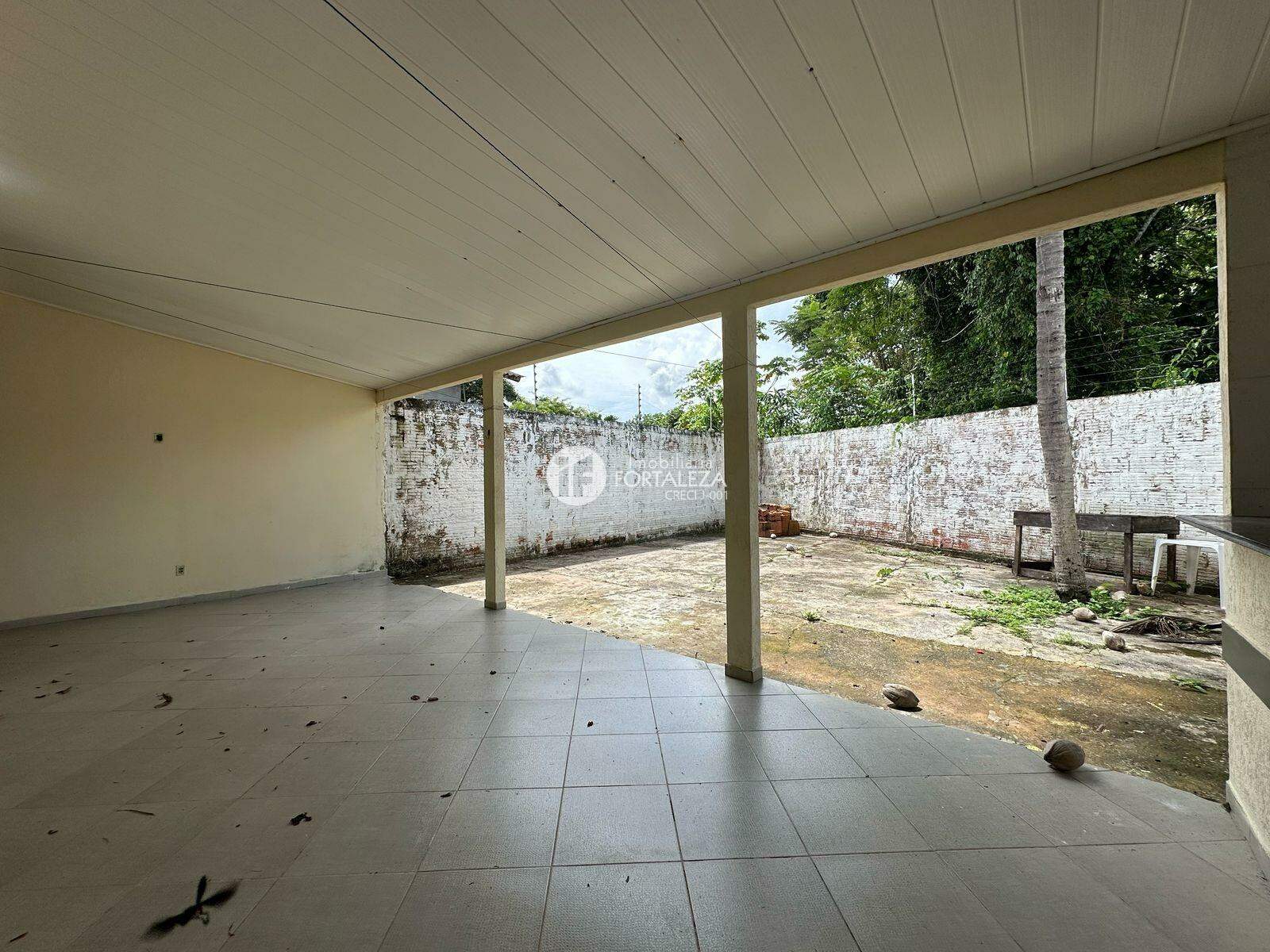 Casa à venda no Jardim Tropical:
