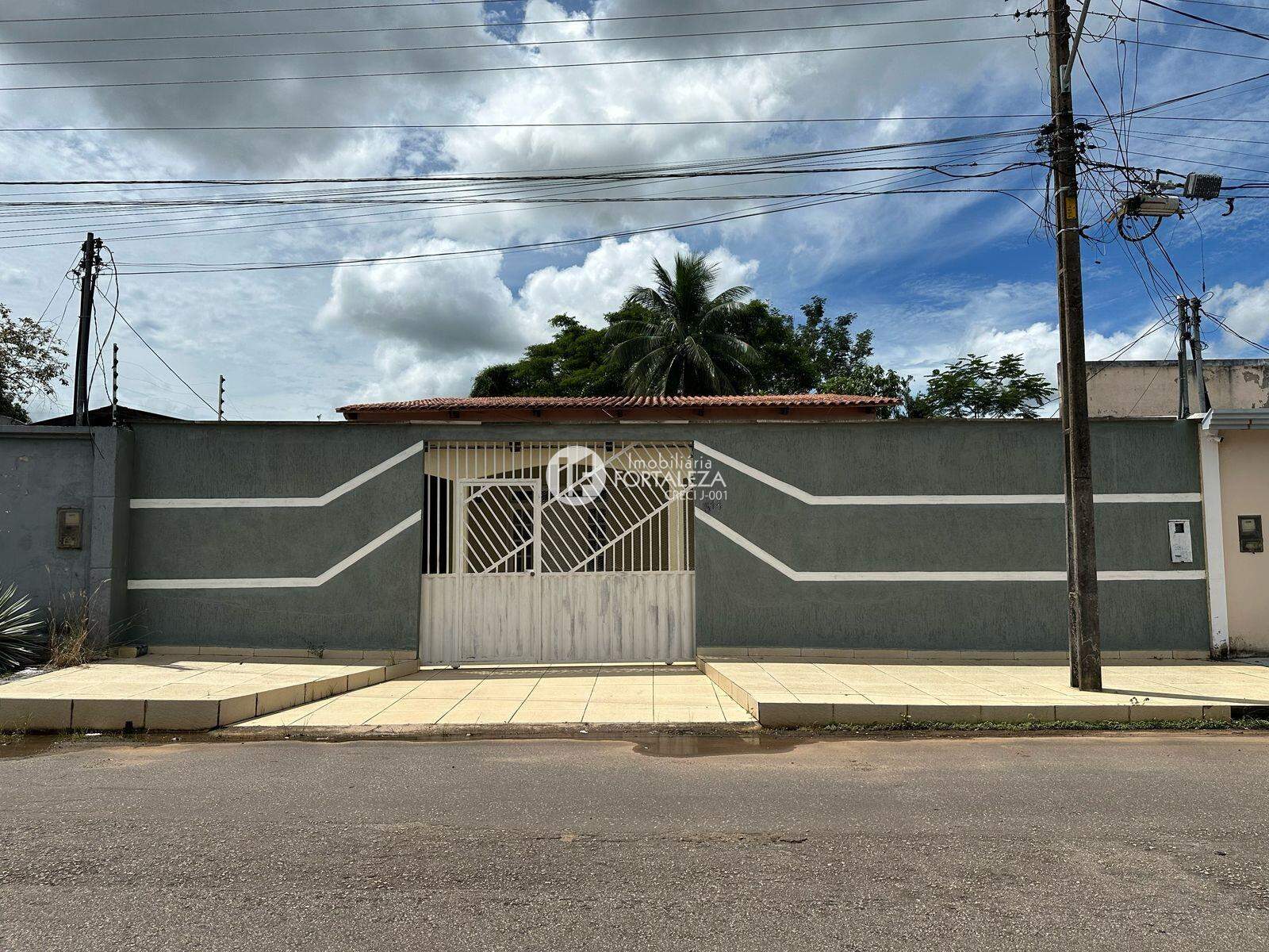 Casa à venda no Jardim Tropical: 