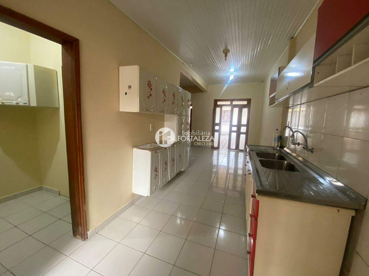 Casa Residencial para aluguel no Conjunto Guiomard Santos: 
