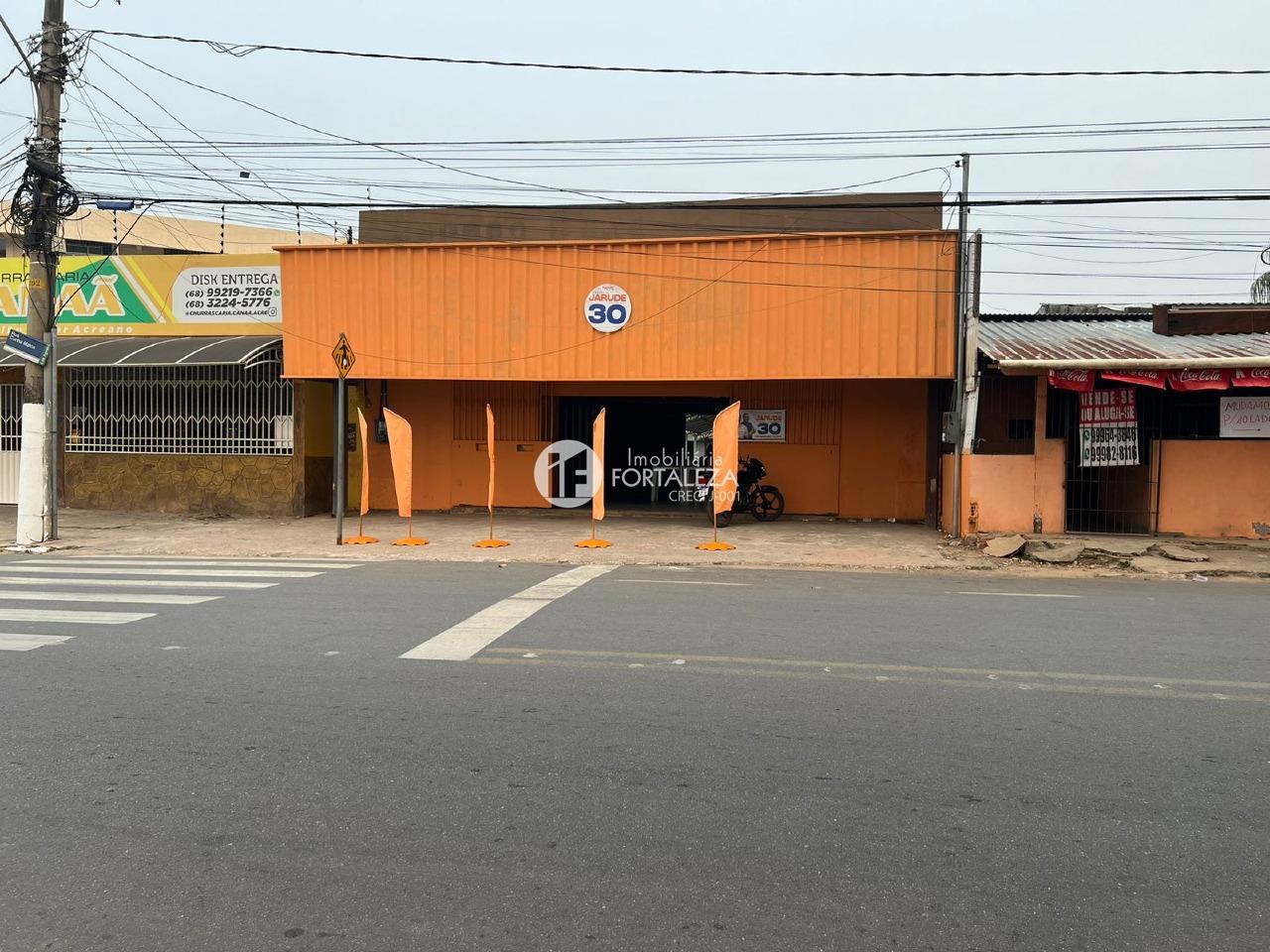 Loja para aluguel no Seis de Agosto: 