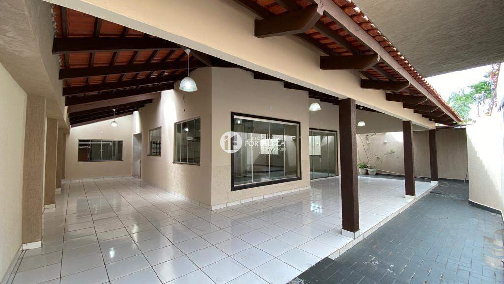 Casa à venda no Conjunto Paulo César de Oliveira: