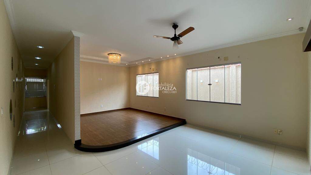 Casa à venda no Conjunto Paulo César de Oliveira: