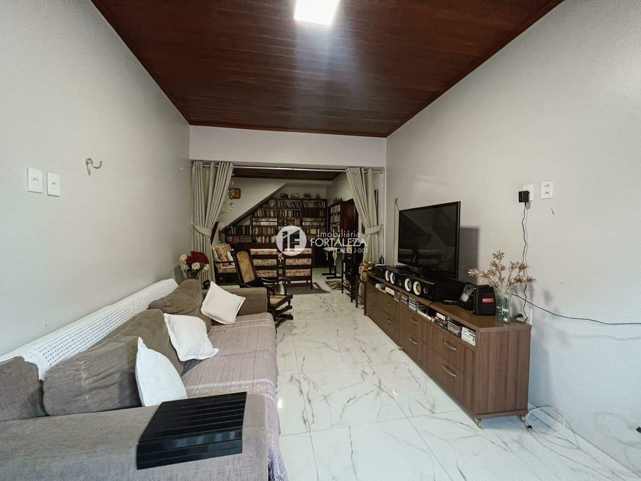 Casa Residencial à venda no Ipase: 