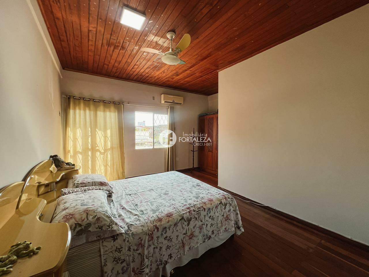 Casa Residencial à venda no Ipase: 