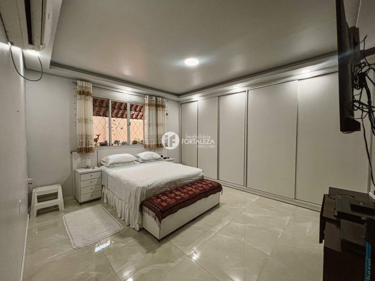 Casa Residencial à venda no Ipase: 