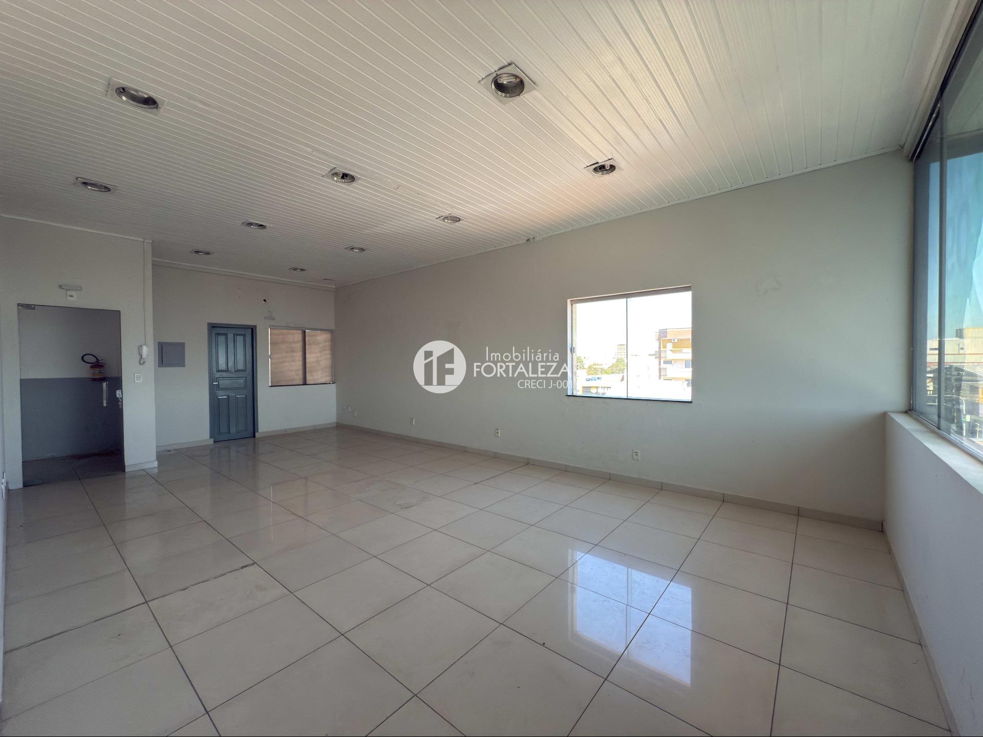 Sala para aluguel no Bosque: 