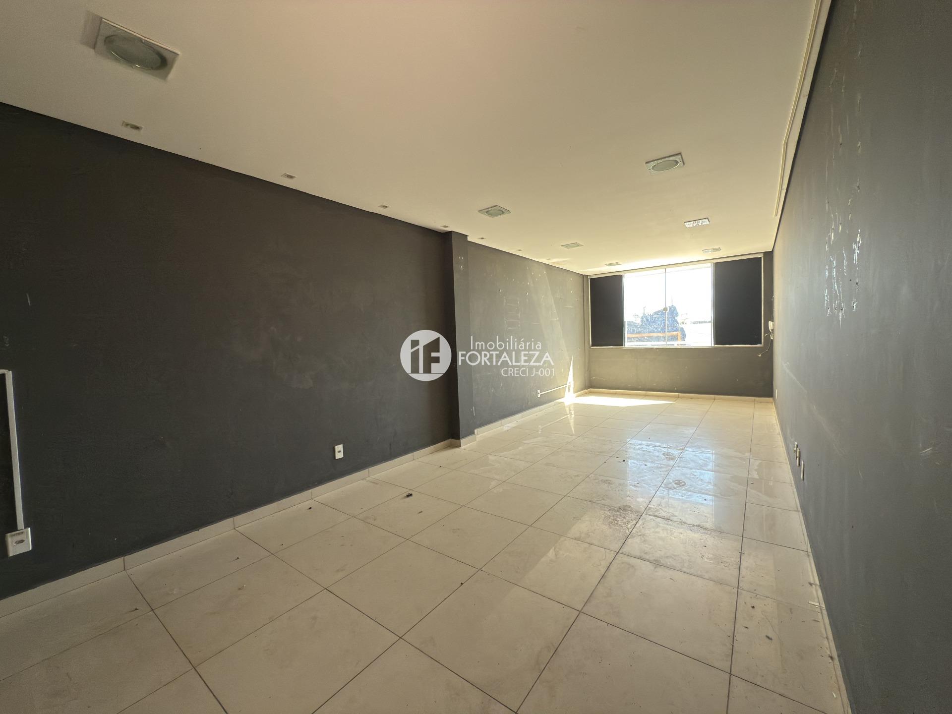 Sala para aluguel no Bosque: 