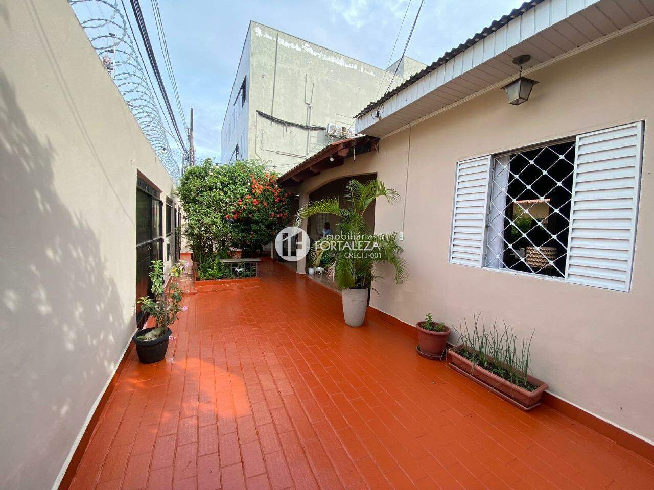 Casa para aluguel no Centro: 