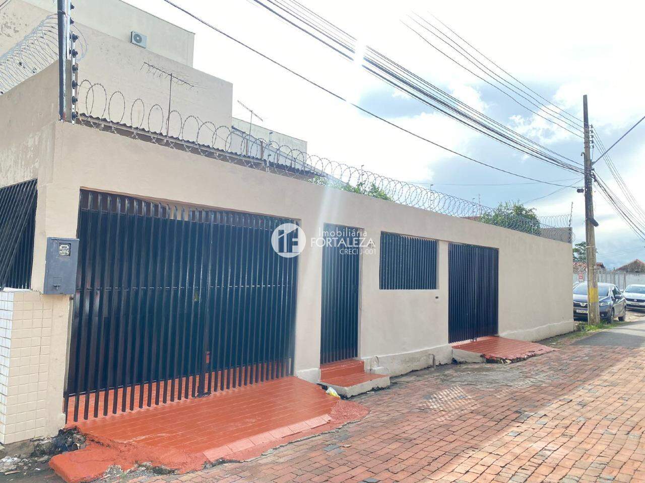 Casa para aluguel no Centro: 