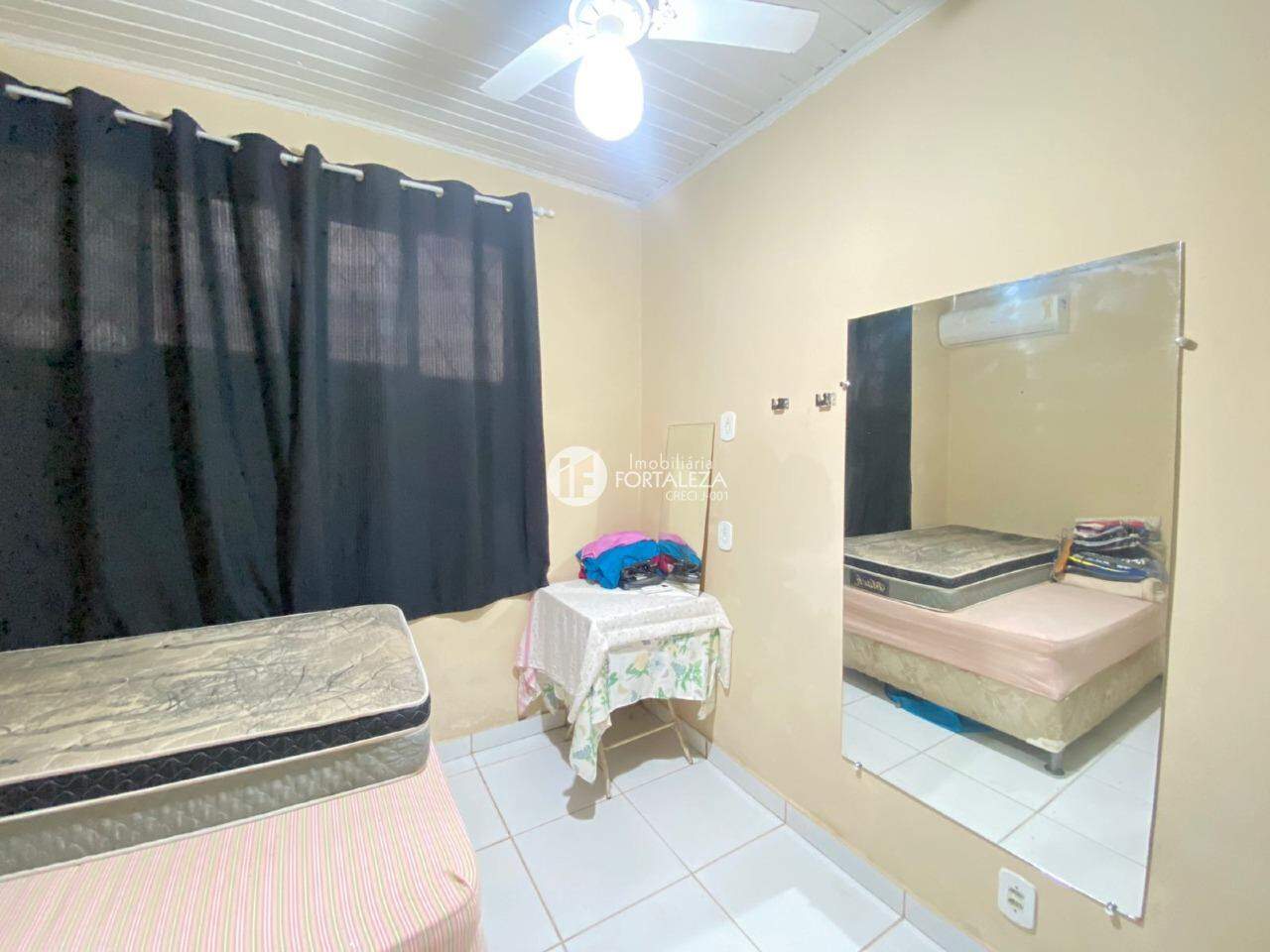 Casa à venda no Centro: 