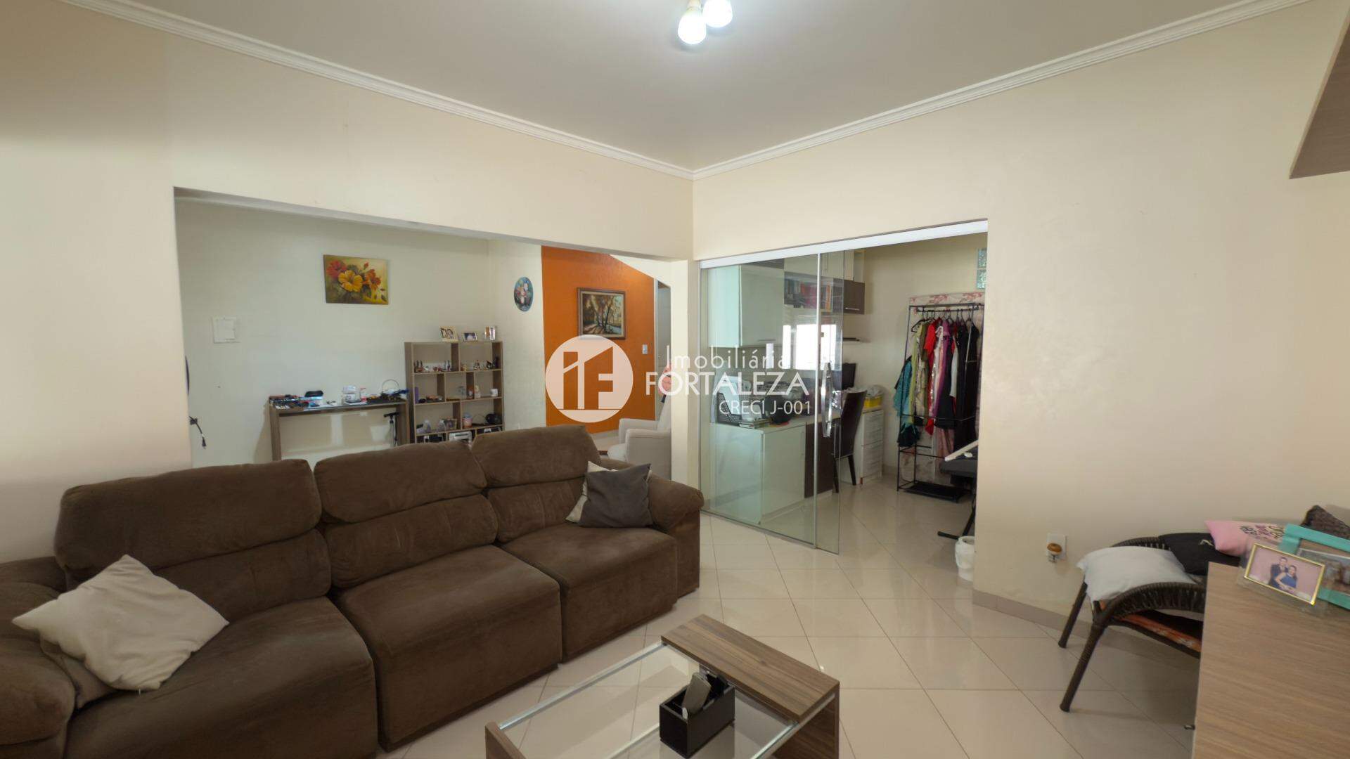 Casa Residencial à venda no Isaura Parente: 