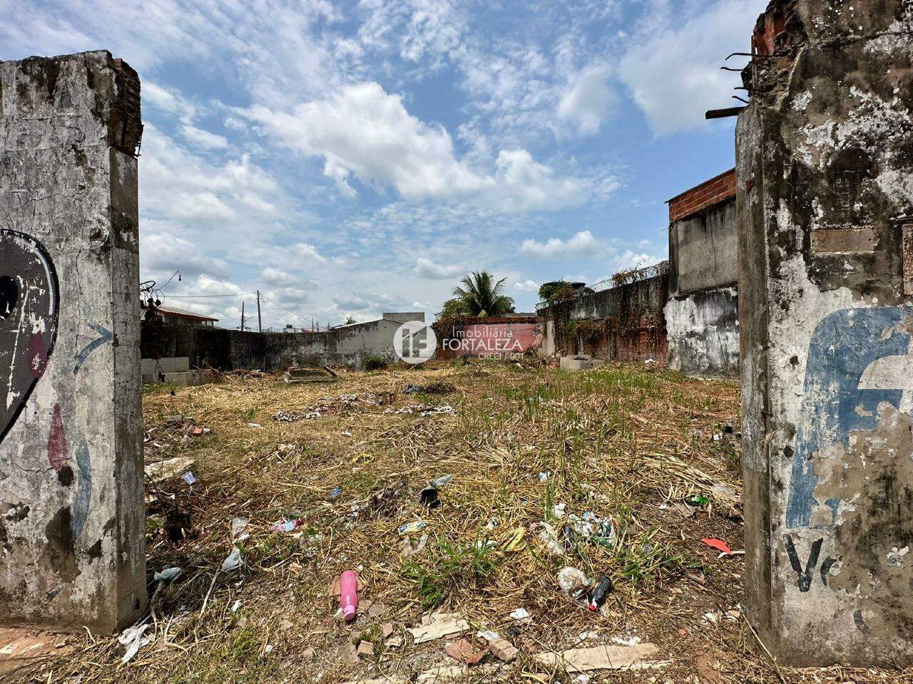 Terreno à venda no Vila Ivonete: 