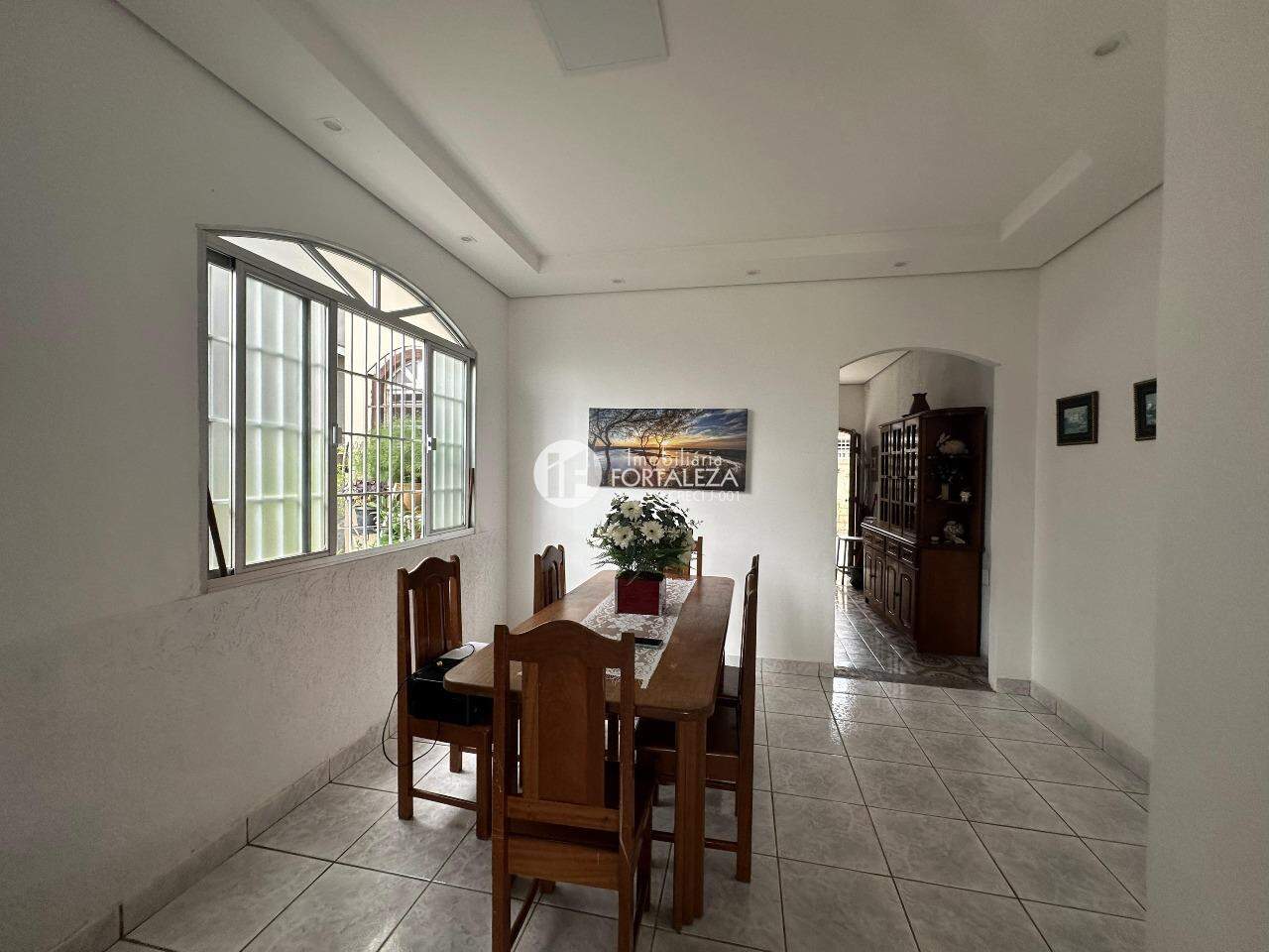 Casa para aluguel no Bosque: 