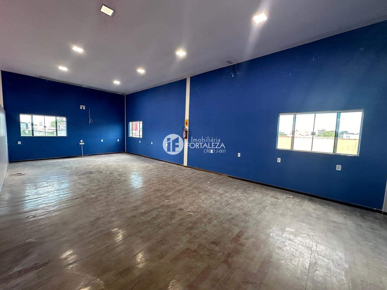 Sala para aluguel no Bosque: 