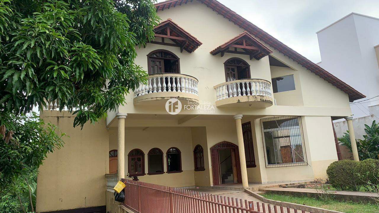 Casa à venda no Conjunto Castelo Branco: