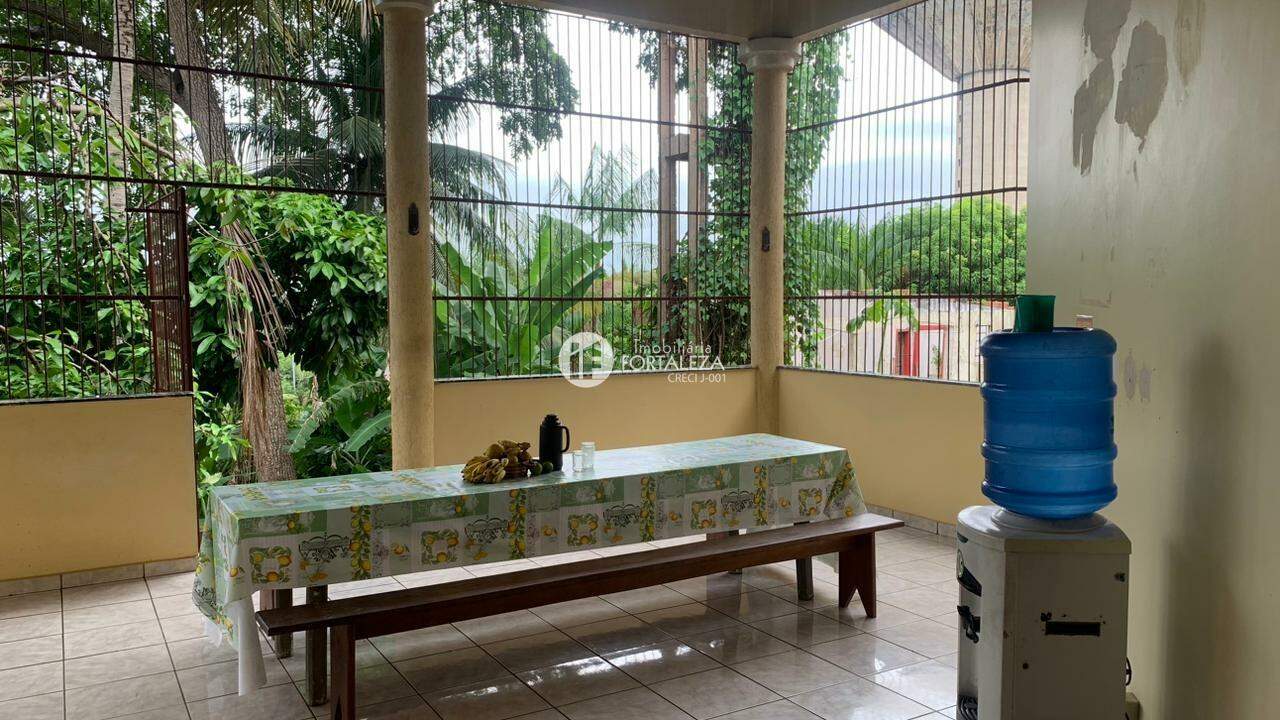 Casa à venda no Conjunto Castelo Branco: 