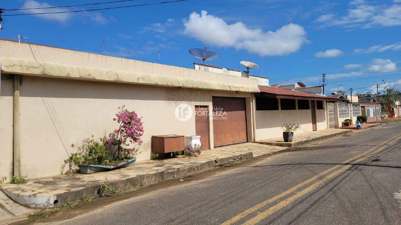Casa à venda no Jardim Tropical: 