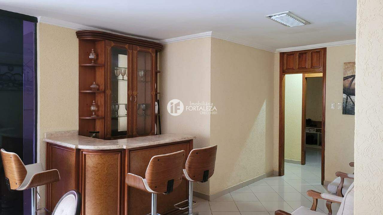 Casa à venda no Jardim Tropical: Bar