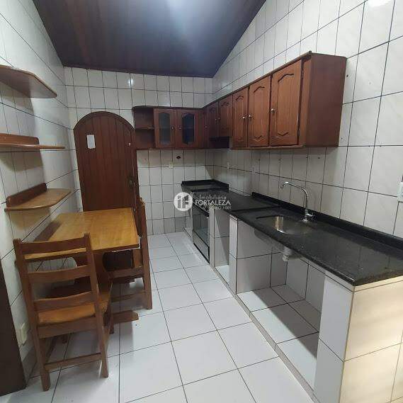 Casa à venda no Conjunto Tucumã: