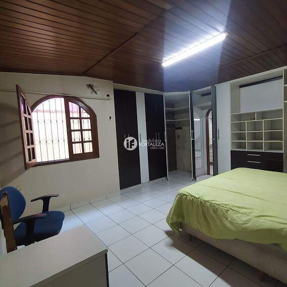 Casa à venda no Conjunto Tucumã: