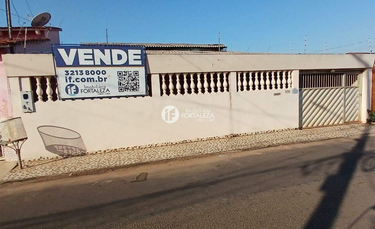 Casa à venda no Conjunto Tucumã: