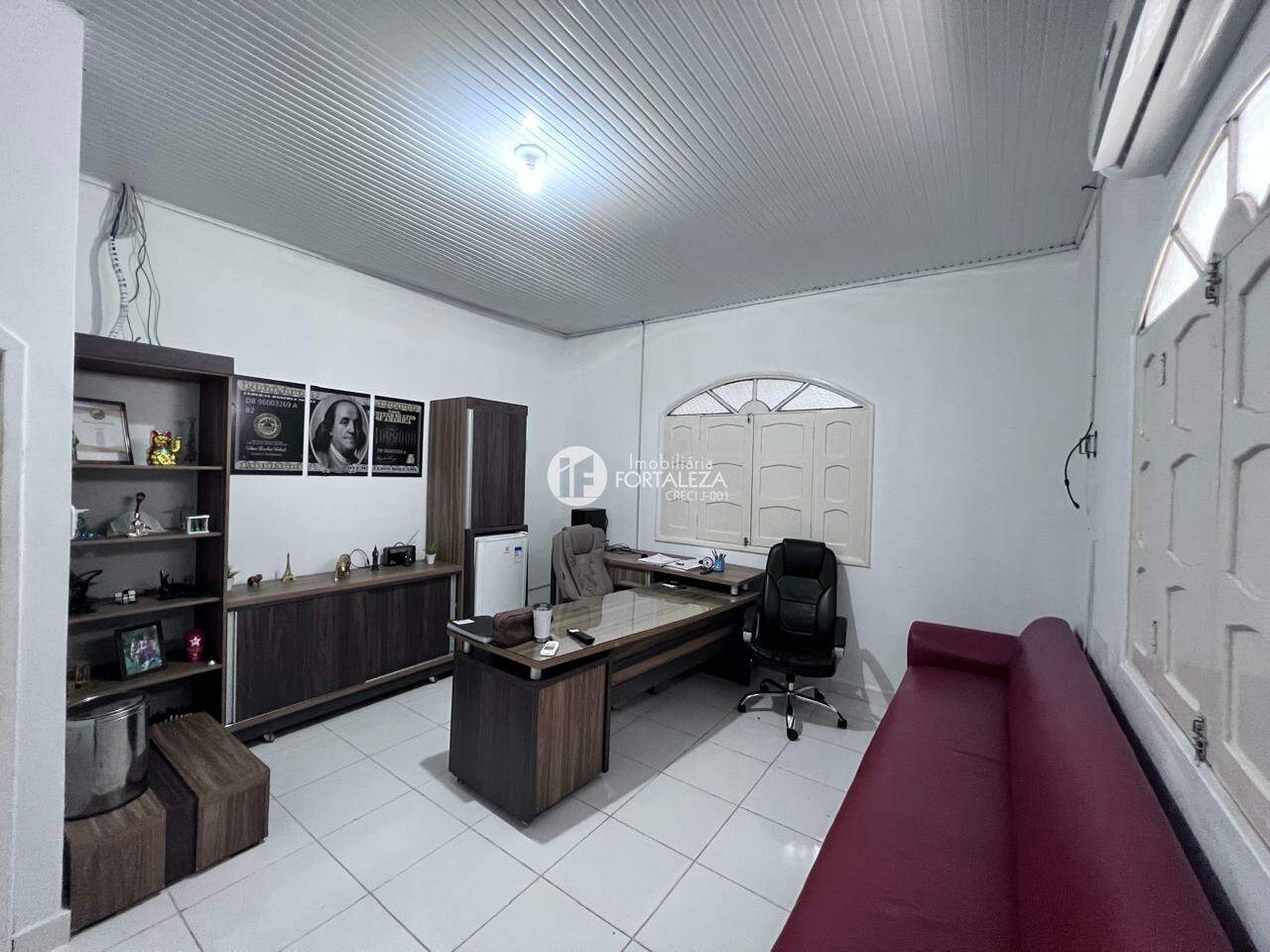 Casa à venda no Conjunto Mariana: 