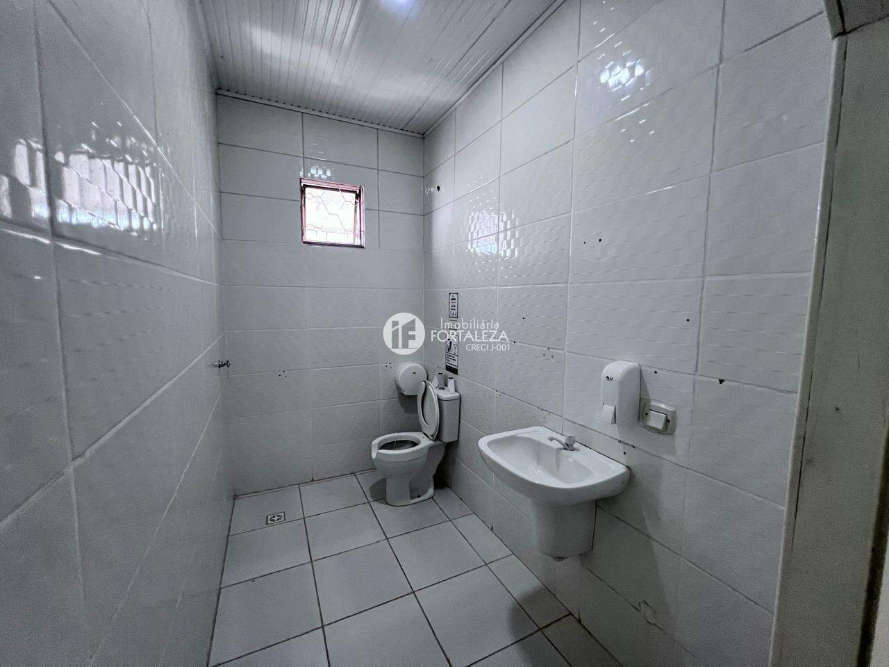 Casa à venda no Conjunto Mariana: 