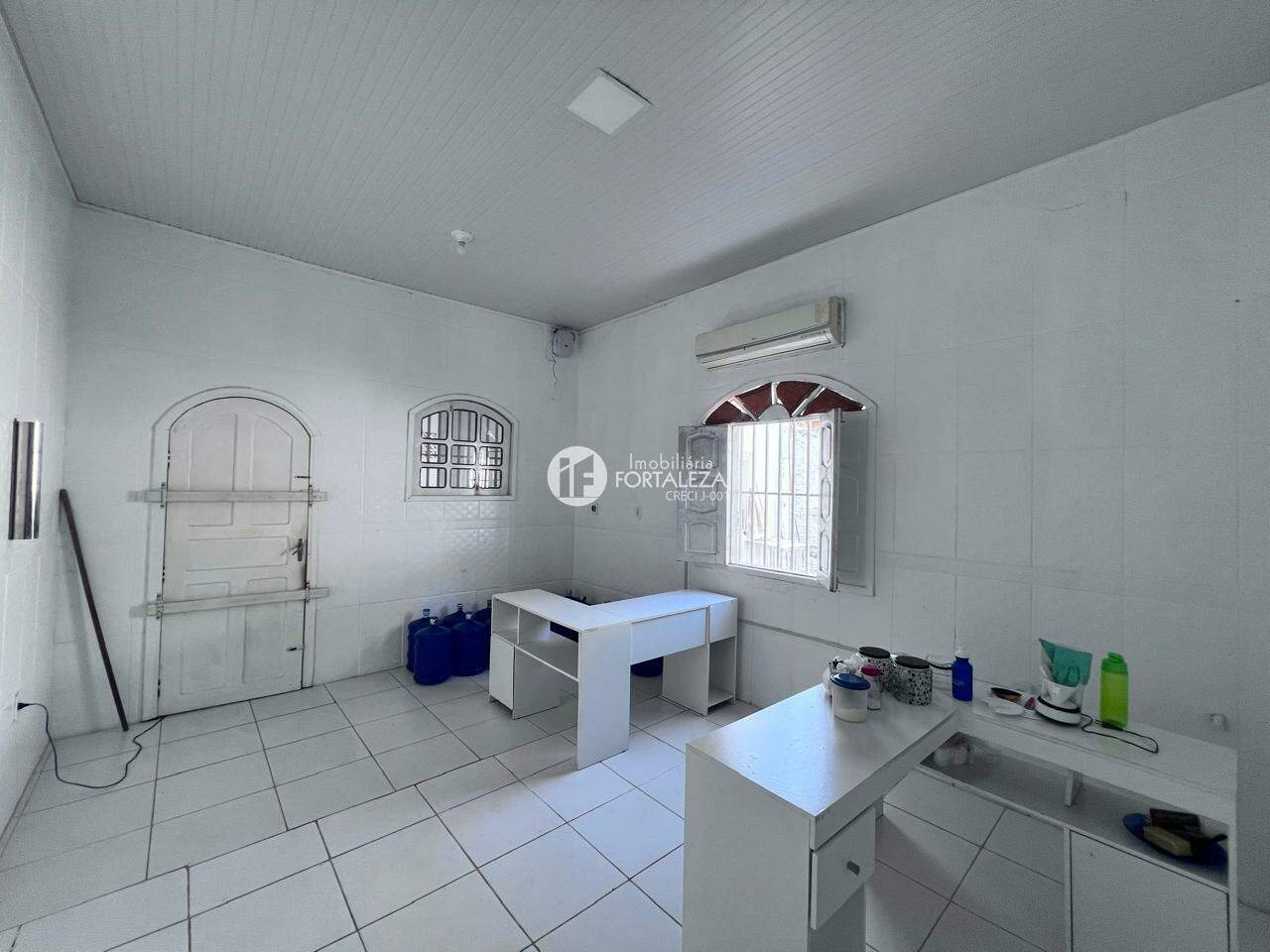 Casa à venda no Conjunto Mariana: 