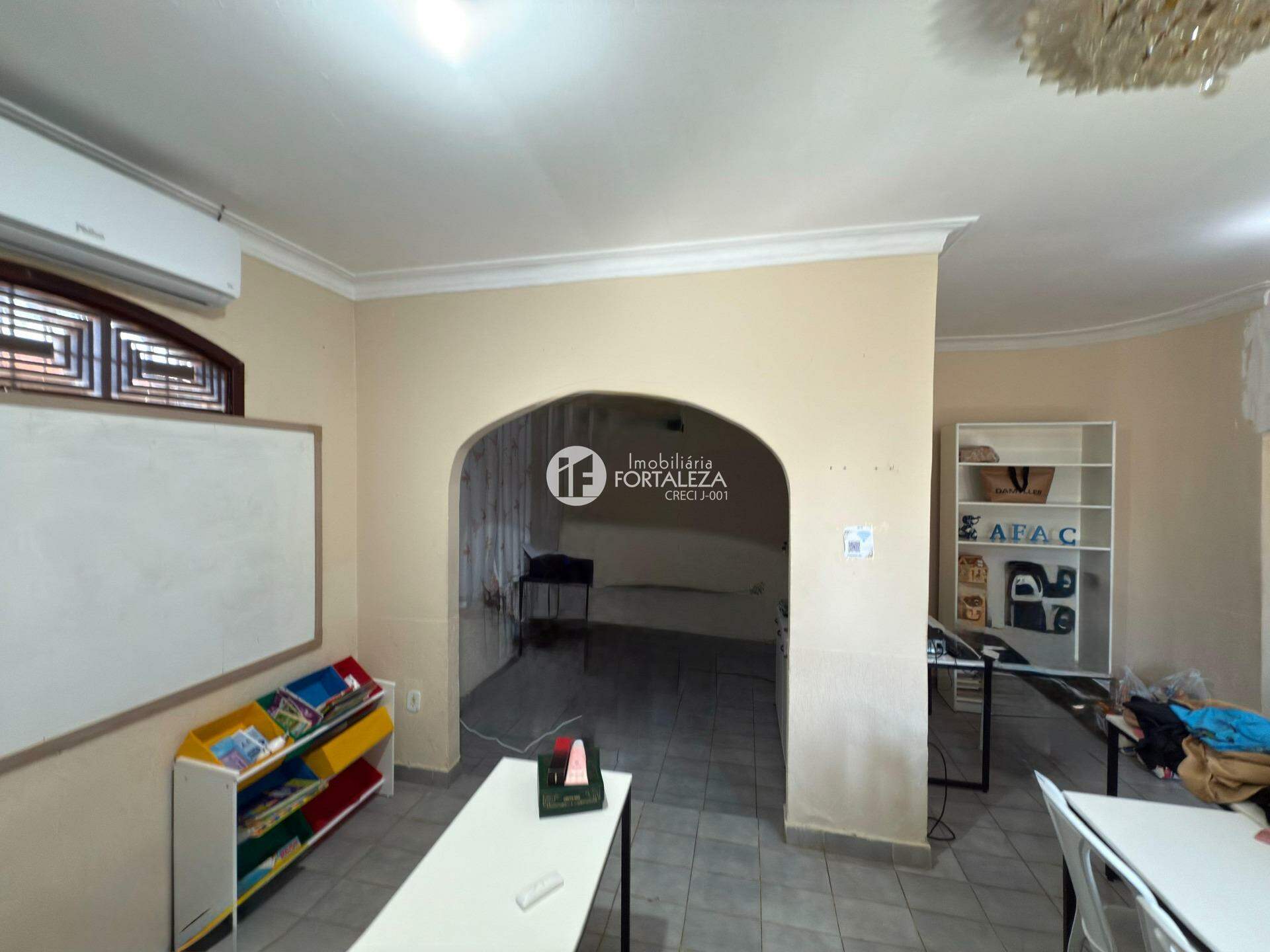Casa à venda no Isaura Parente: 