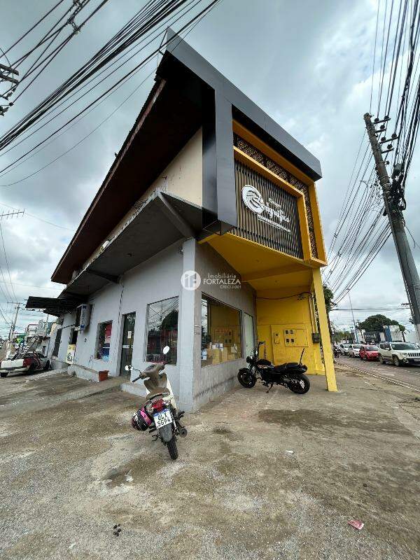 Área Comercial à venda no Isaura Parente: 