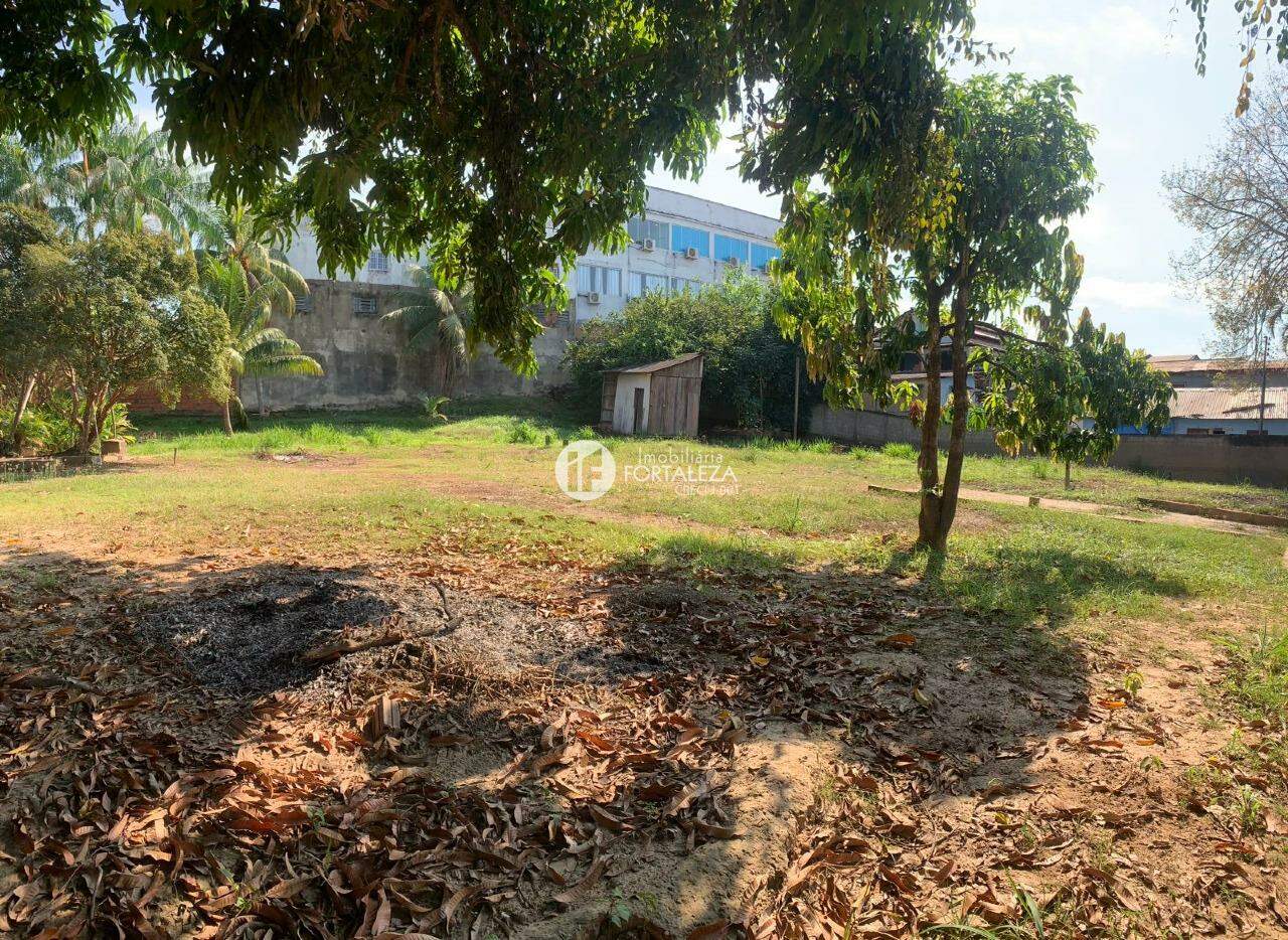 Terreno à venda no Centro: 