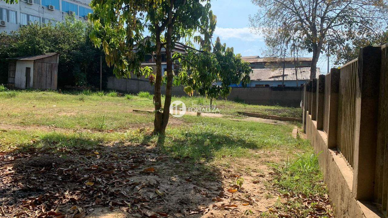 Terreno à venda no Centro: 