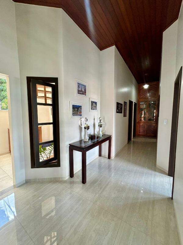 Casa Residencial à venda no Bosque: 