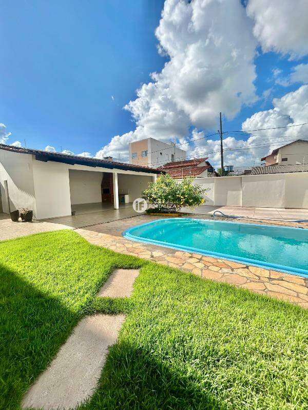 Casa Residencial à venda no Bosque: 