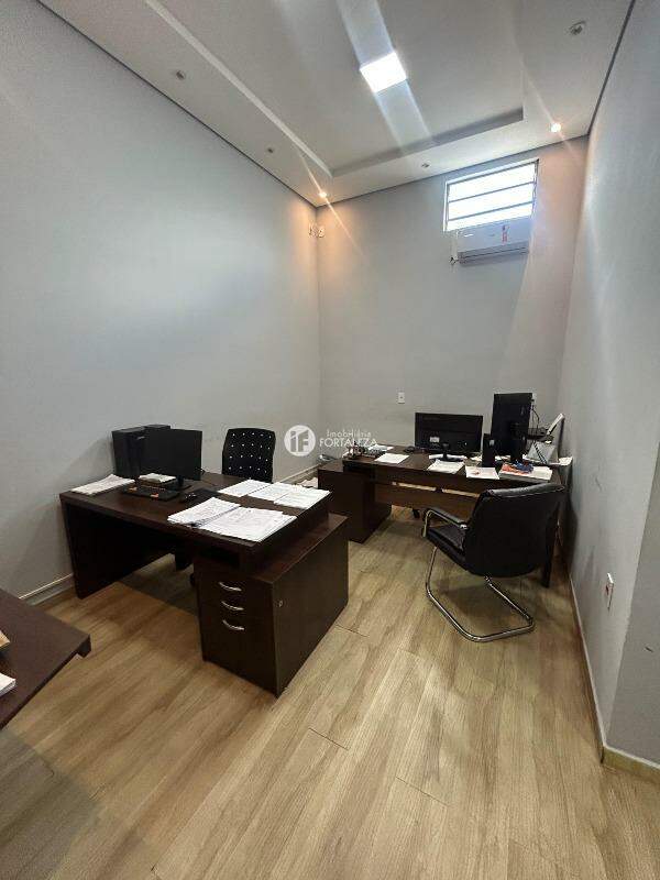 Casa Residencial à venda no Bosque: 