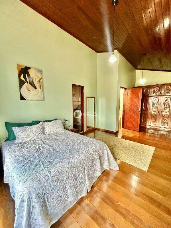 Casa Residencial à venda no Bosque: 