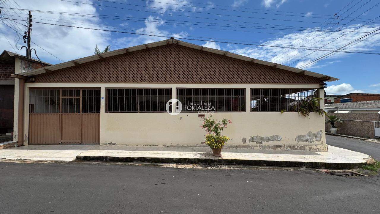 Casa à venda no Conjunto Bela Vista: 