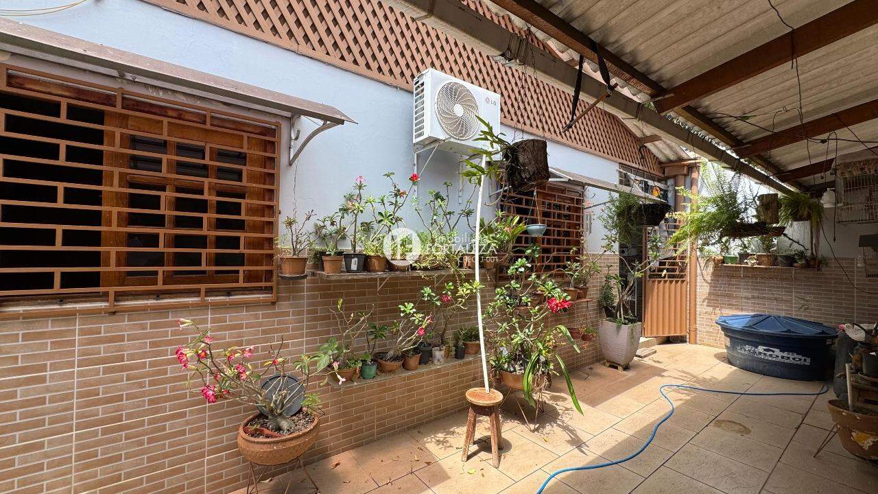 Casa à venda no Conjunto Bela Vista: 