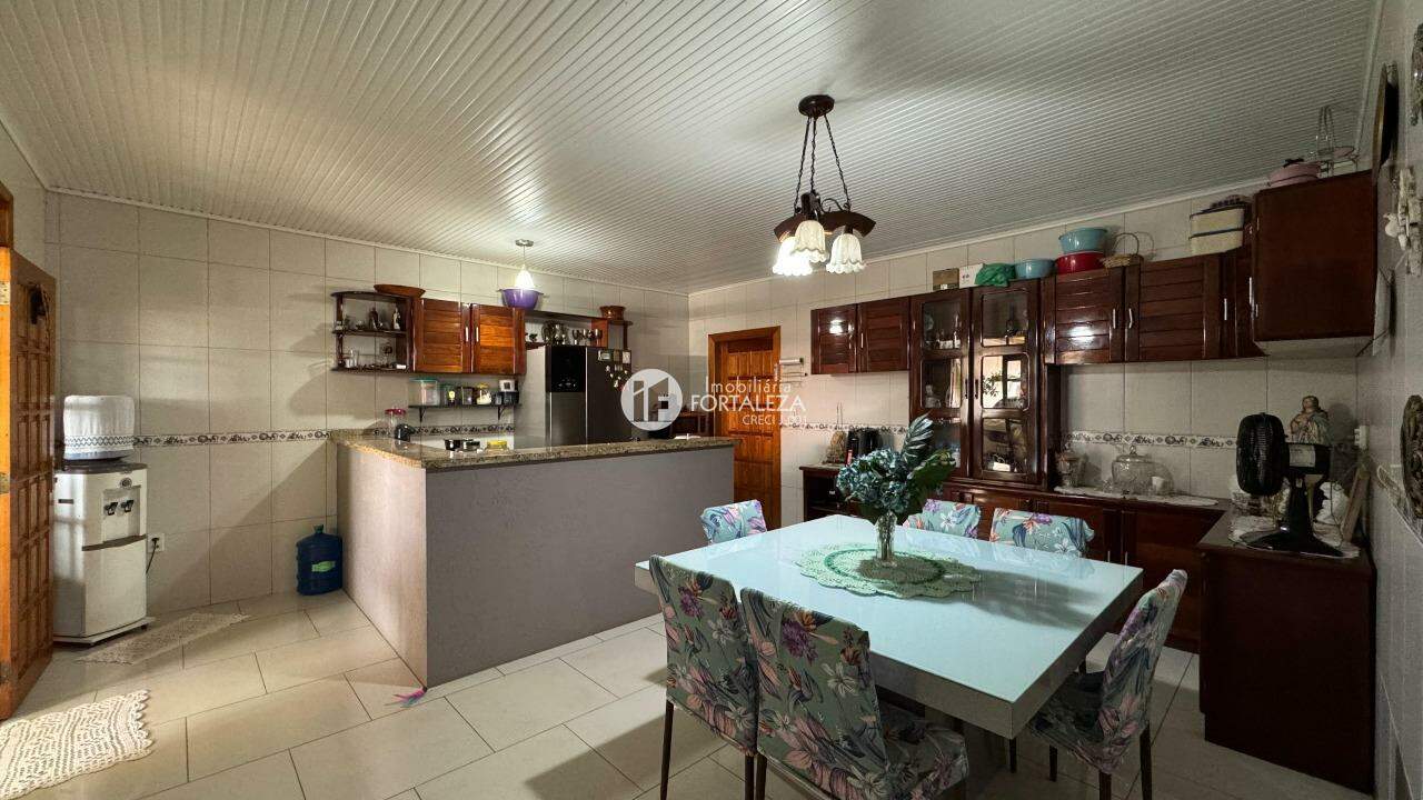 Casa à venda no Conjunto Bela Vista: 