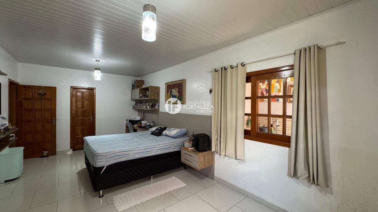 Casa à venda no Conjunto Bela Vista: 