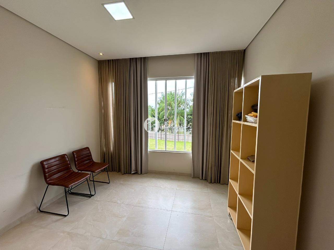 Casa à venda no Chácara Ipê: 