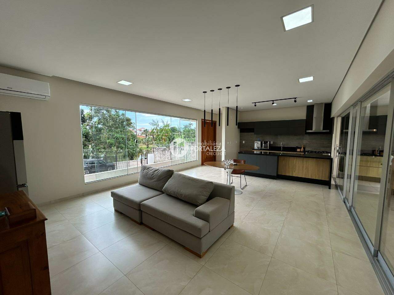 Casa à venda no Chácara Ipê: 
