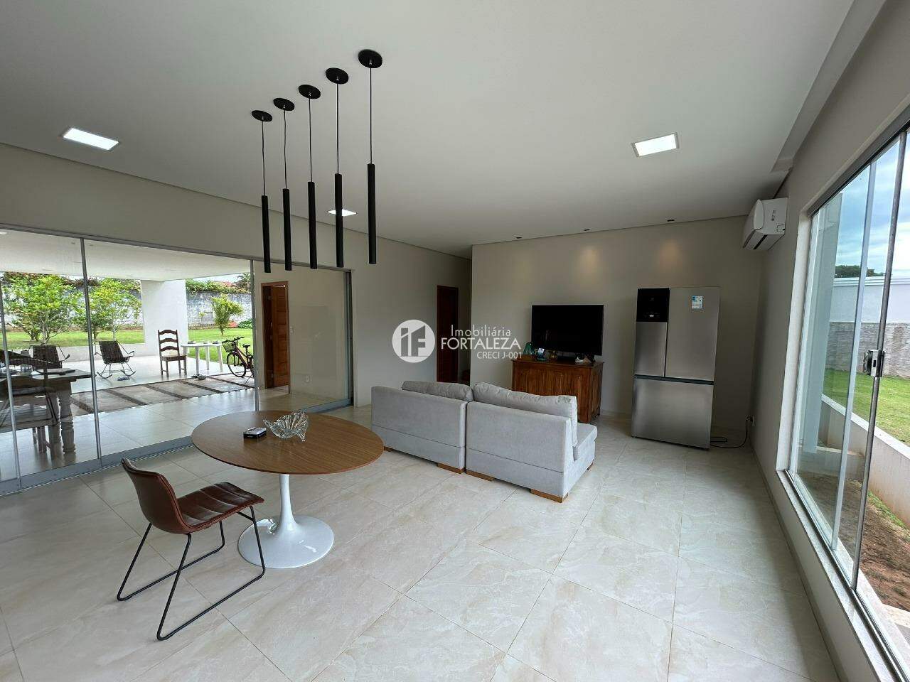 Casa à venda no Chácara Ipê: 