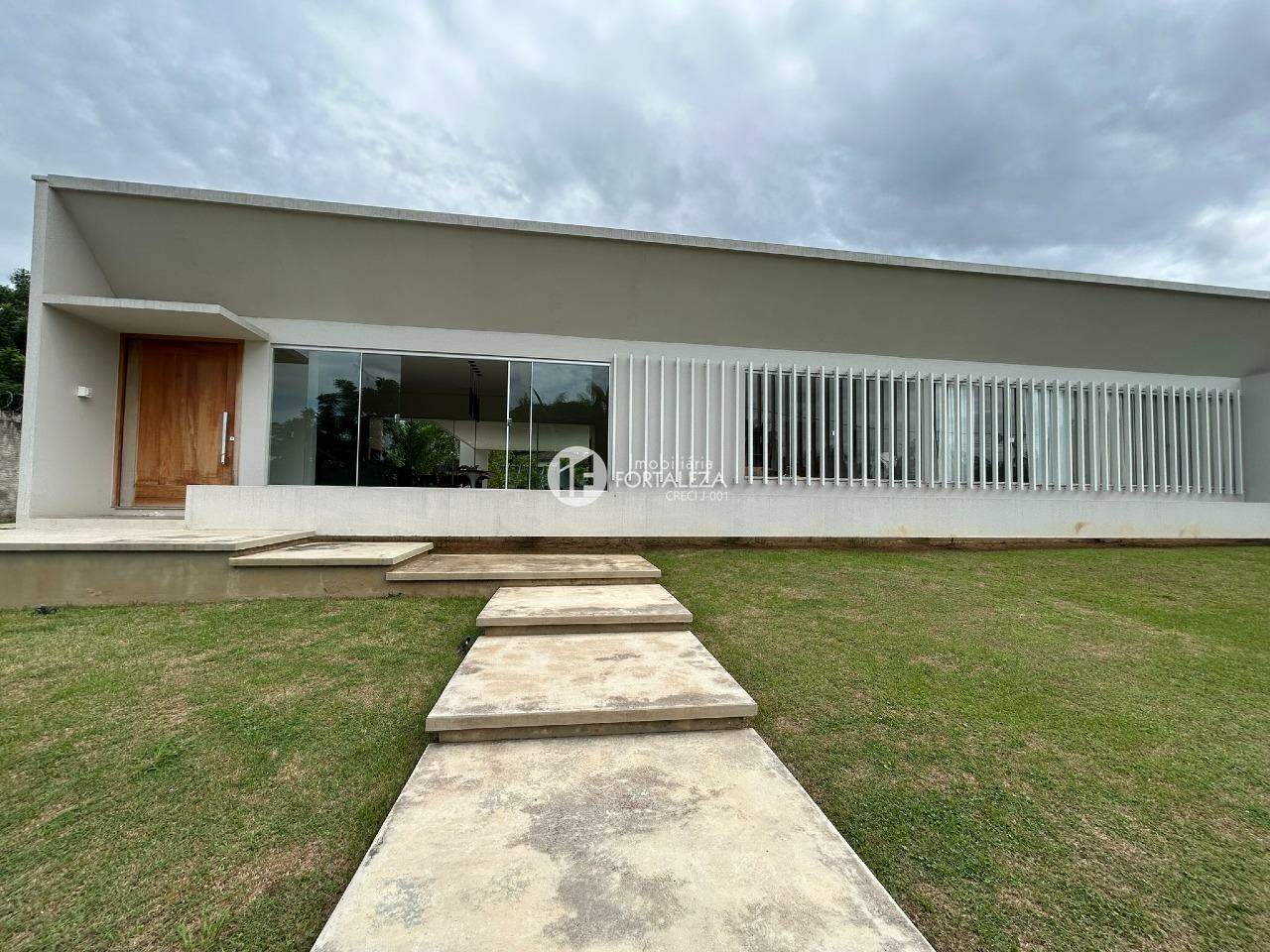 Casa à venda no Chácara Ipê: 