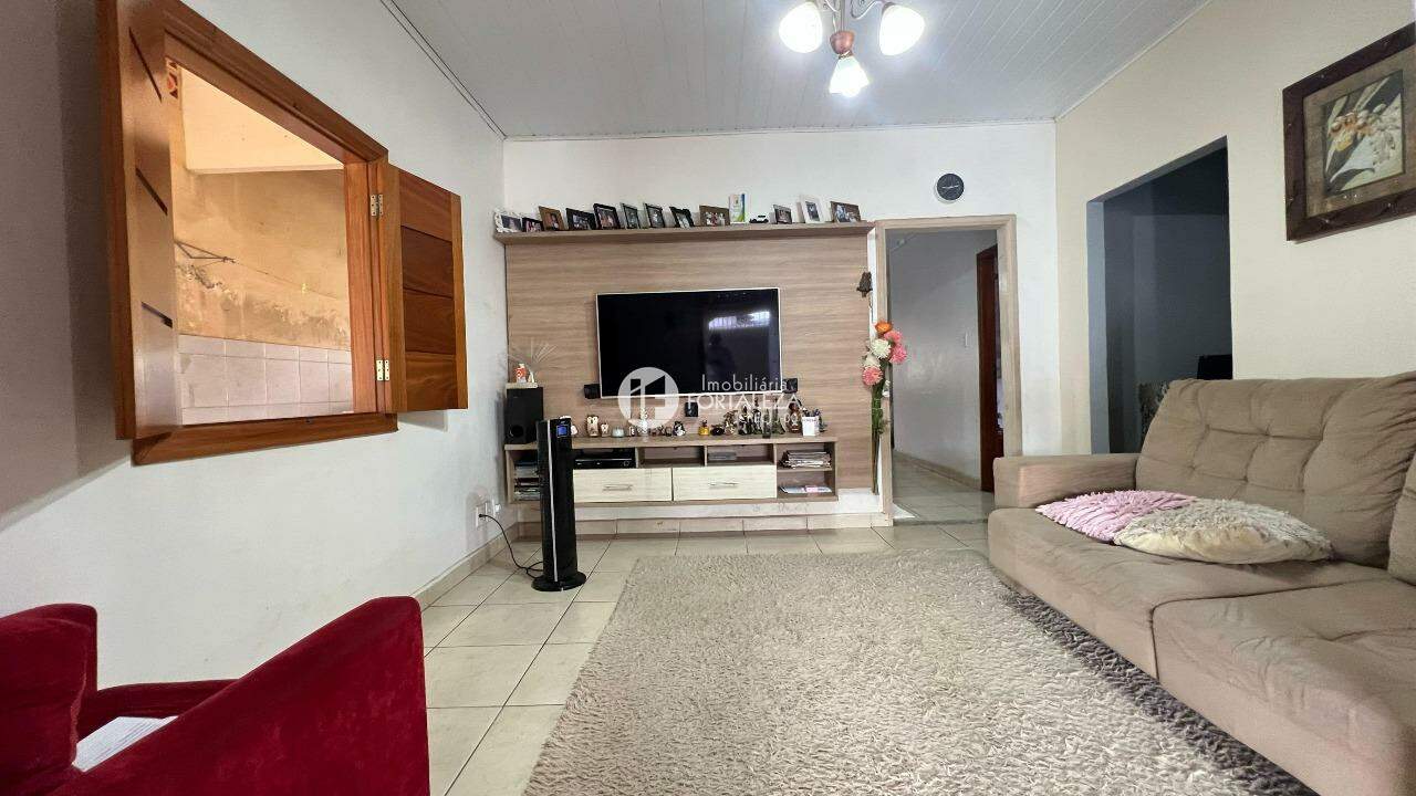 Casa à venda no Conjunto Adalberto Sena: