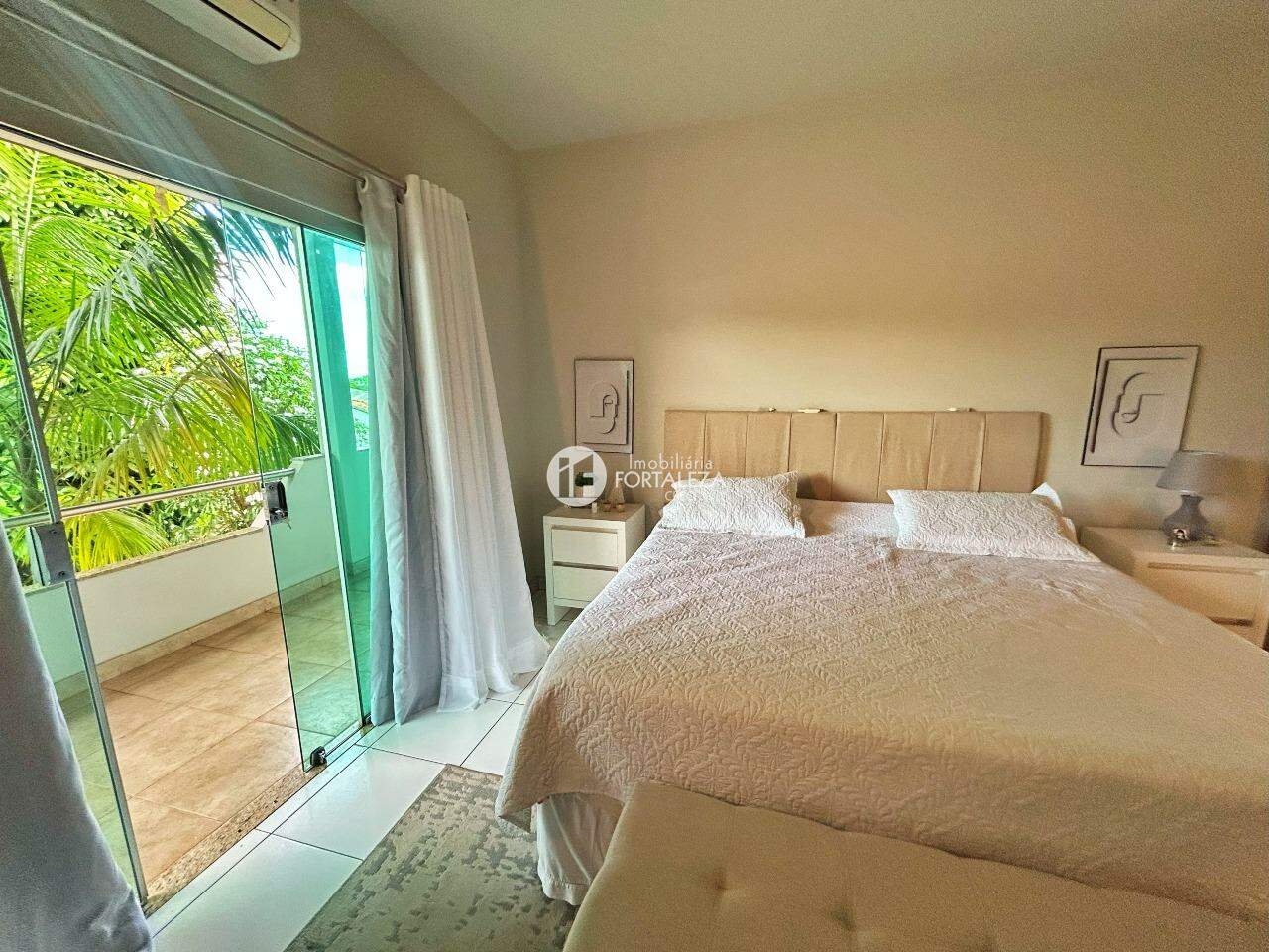 Casa Residencial à venda no Jardim Tropical: 