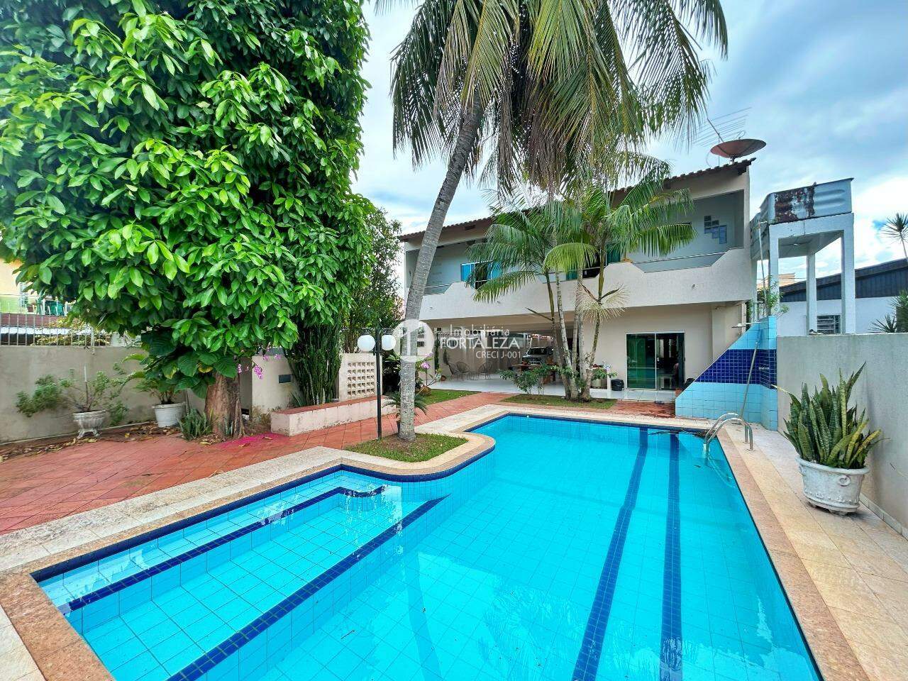Casa Residencial à venda no Jardim Tropical: 