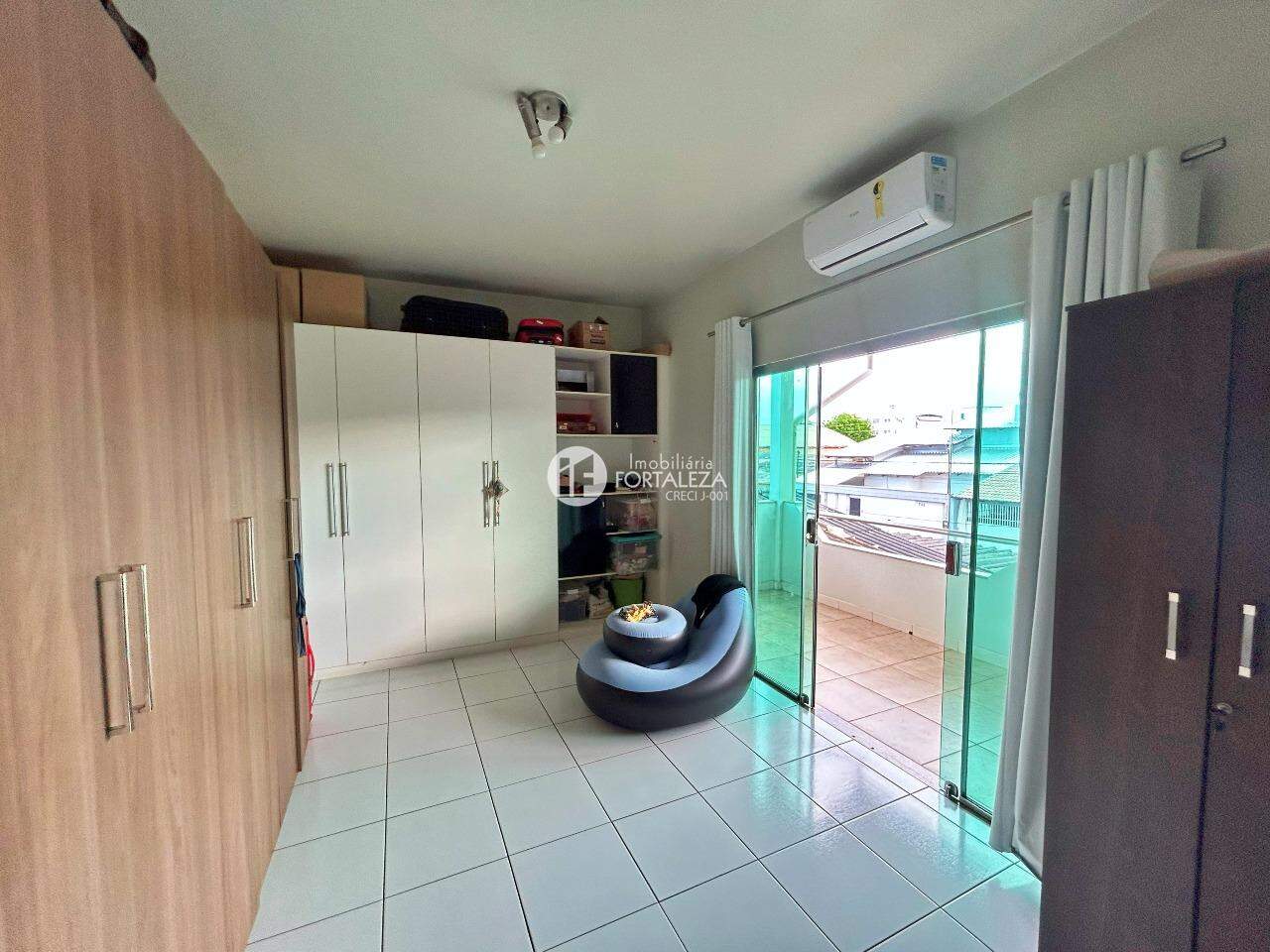 Casa Residencial à venda no Jardim Tropical: 