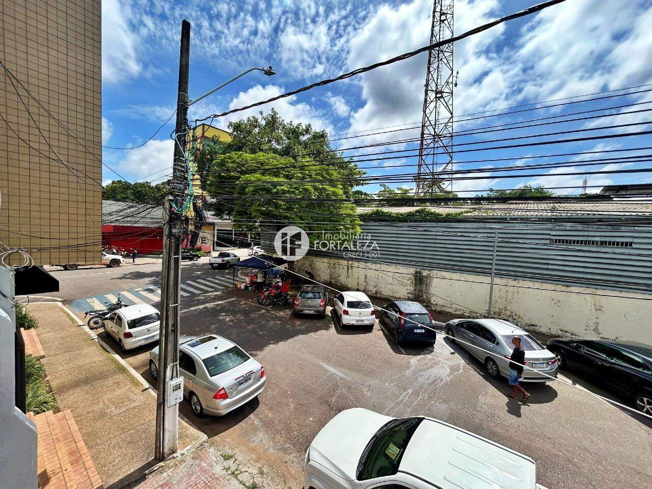 Ponto para aluguel no Centro: 